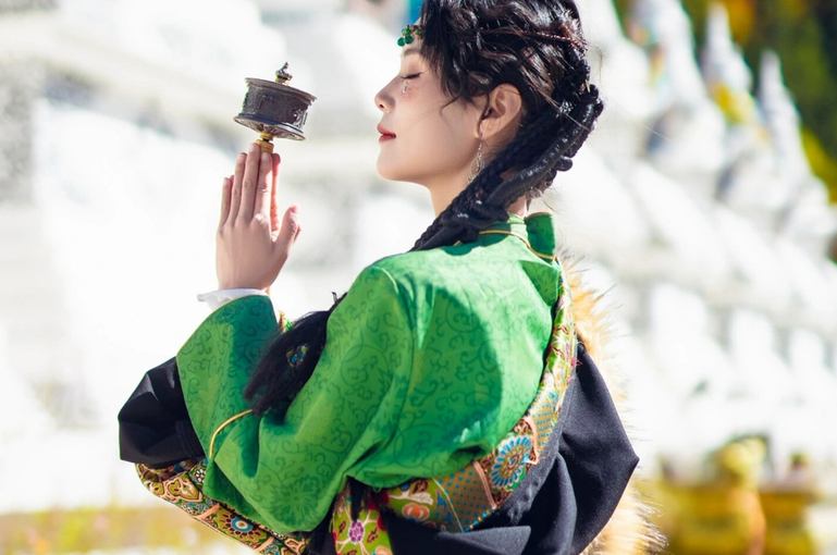 成都+九寨溝+三星堆博物館6日5晚私家團